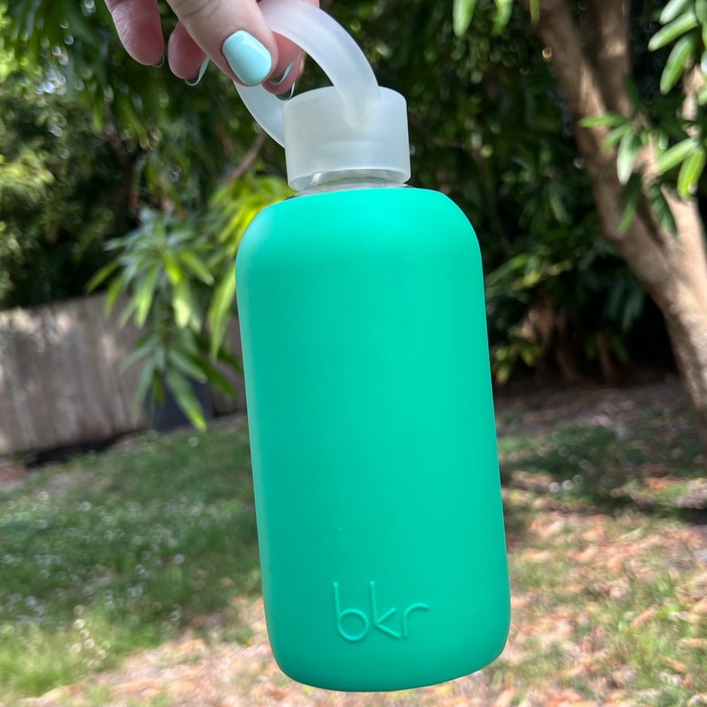 Bkr Palmer Green Little 16oz Glass Water Bottle